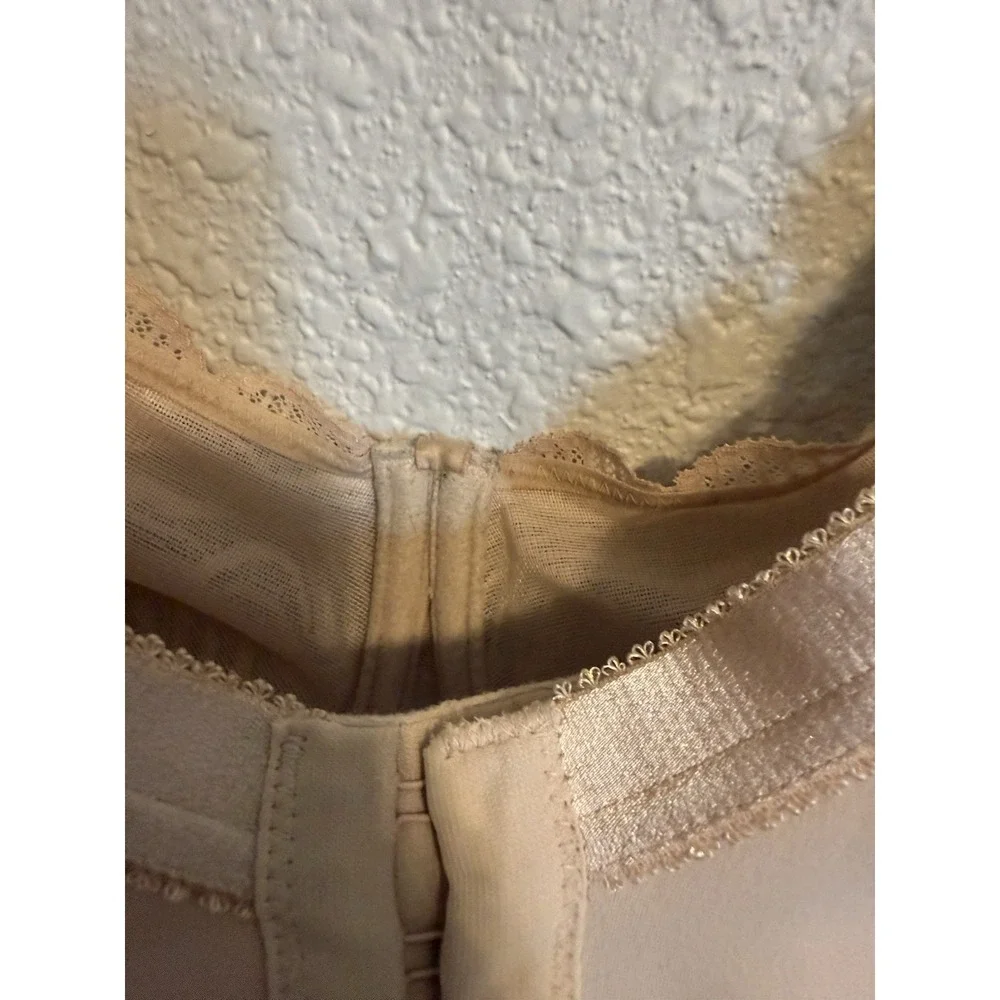Fantasie Impression Bra Beige Lace Size 38J Underwired Full Coverage Cup 5852